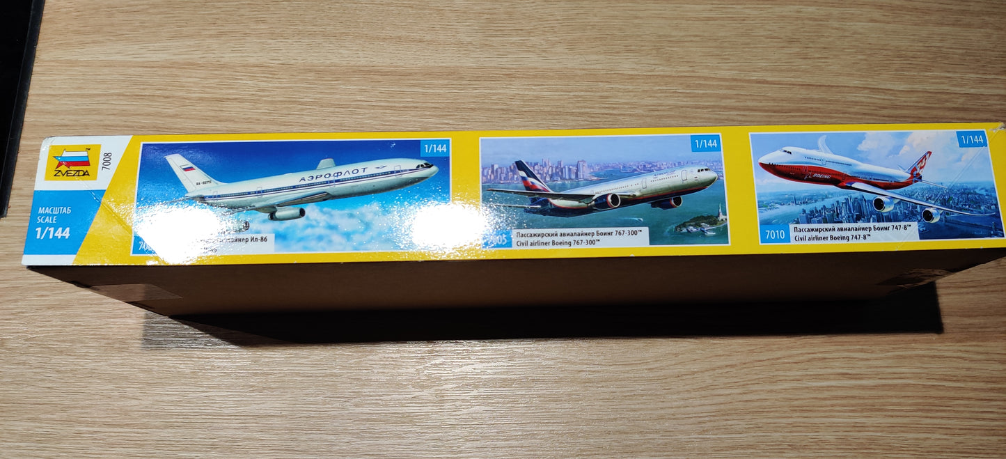 Zvezda - Boeing 787-8 Dreamliner (Avaamaton, 2018)