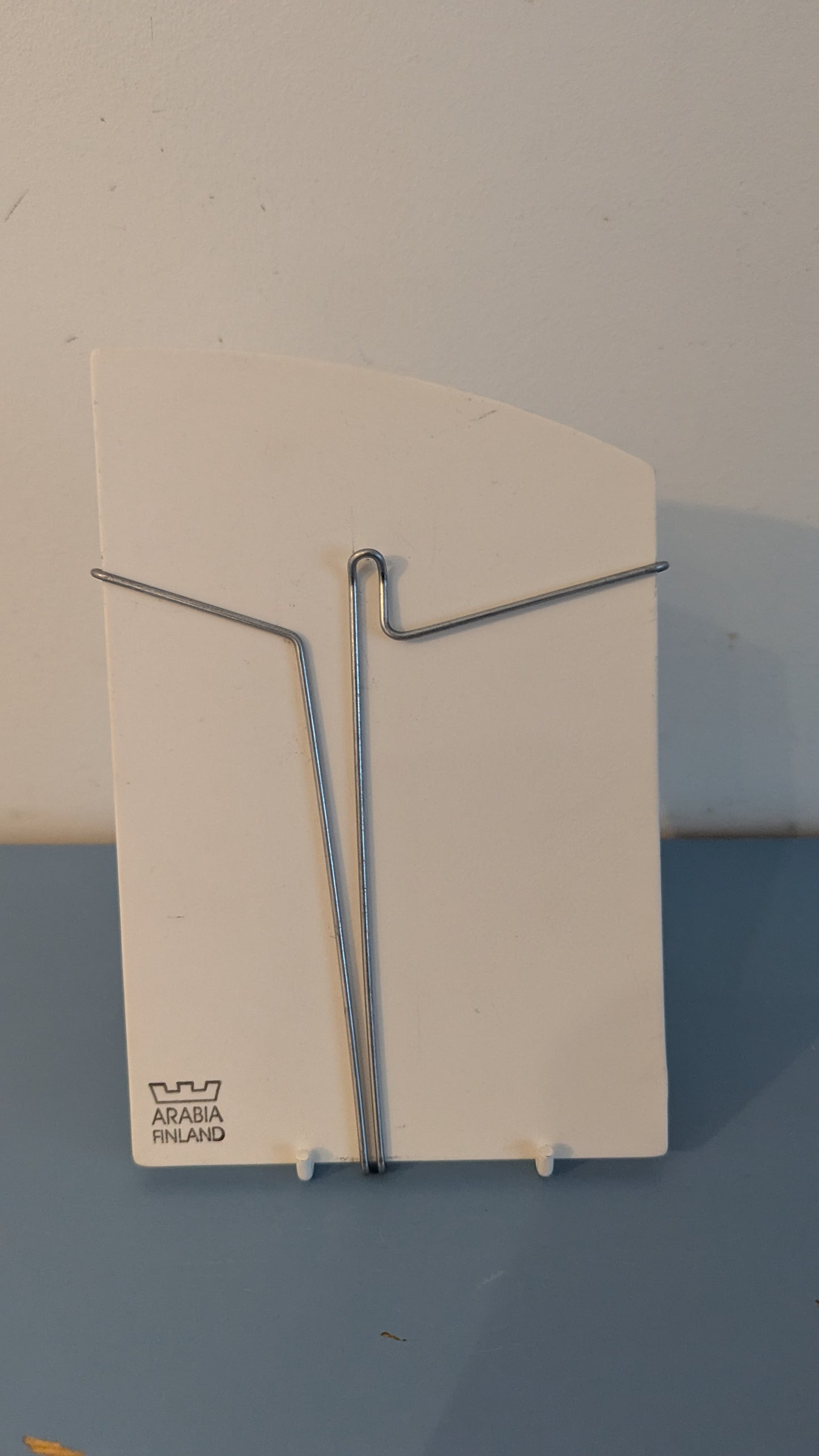 Arabia Paratiisisaarella Seinälaatta (2004, Heljä Liukko-Sundström)