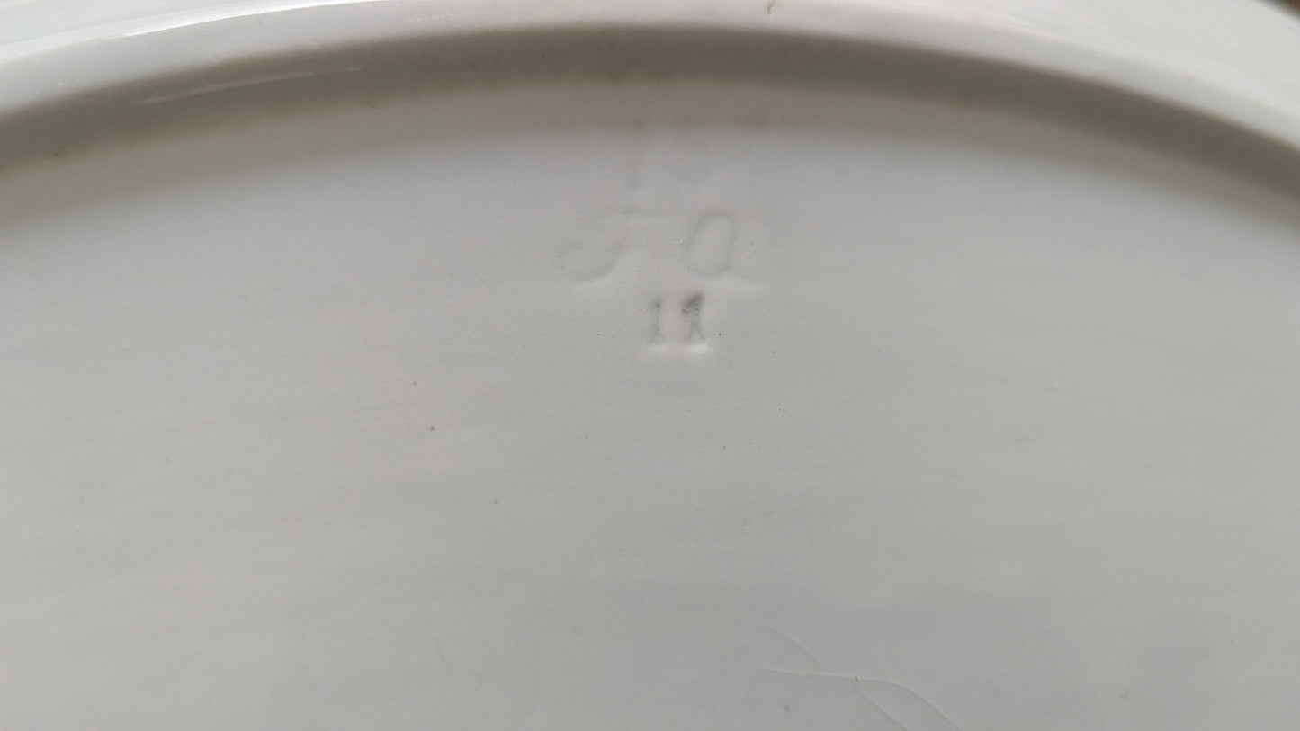 Arabia Terttu Tarjoilulautanen (1934-1939, Tyra Lundgren)