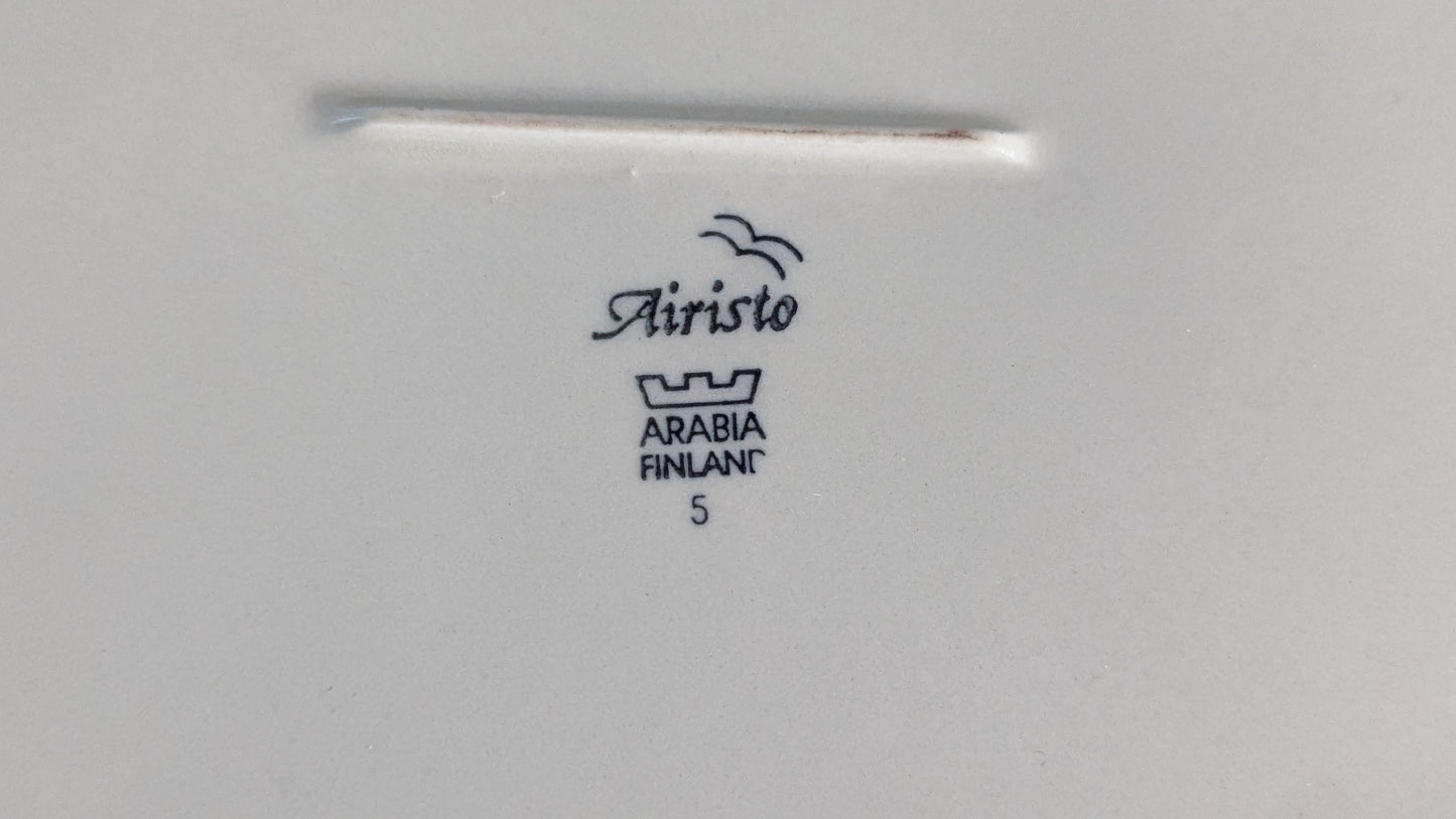 Arabia Airisto Tarjoiluvati (ISO, 1984-1988, Inkeri Leivo)