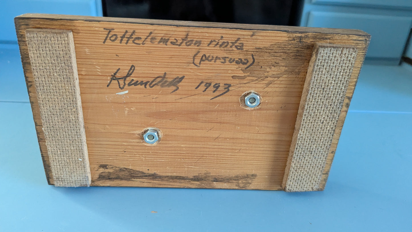 Kalevi Sundell - Tottelematon Rinta (Pursuaa) (Signeerattu Kipsipatsas, 1993)