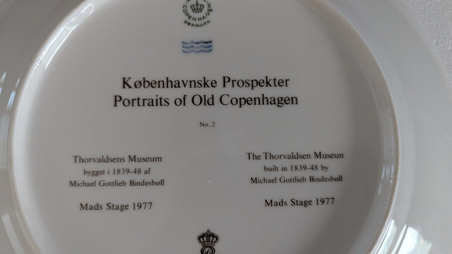 Royal Copenhagen Thorvaldsenin Museo Seinälautanen (1977, Alk. Paketissa)