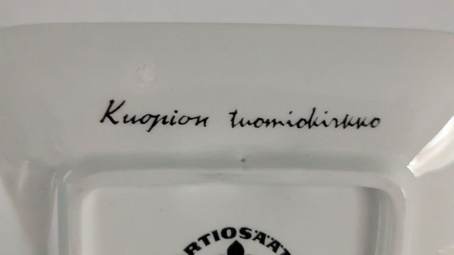 Arabia Kuopion Tuomiokirkko Seinälautanen (1968, Henrik Tikkanen)