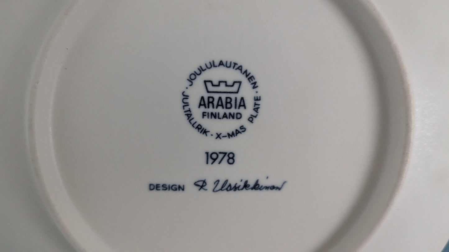 Arabia Joululautanen 1978 (Raija Uosikkinen)