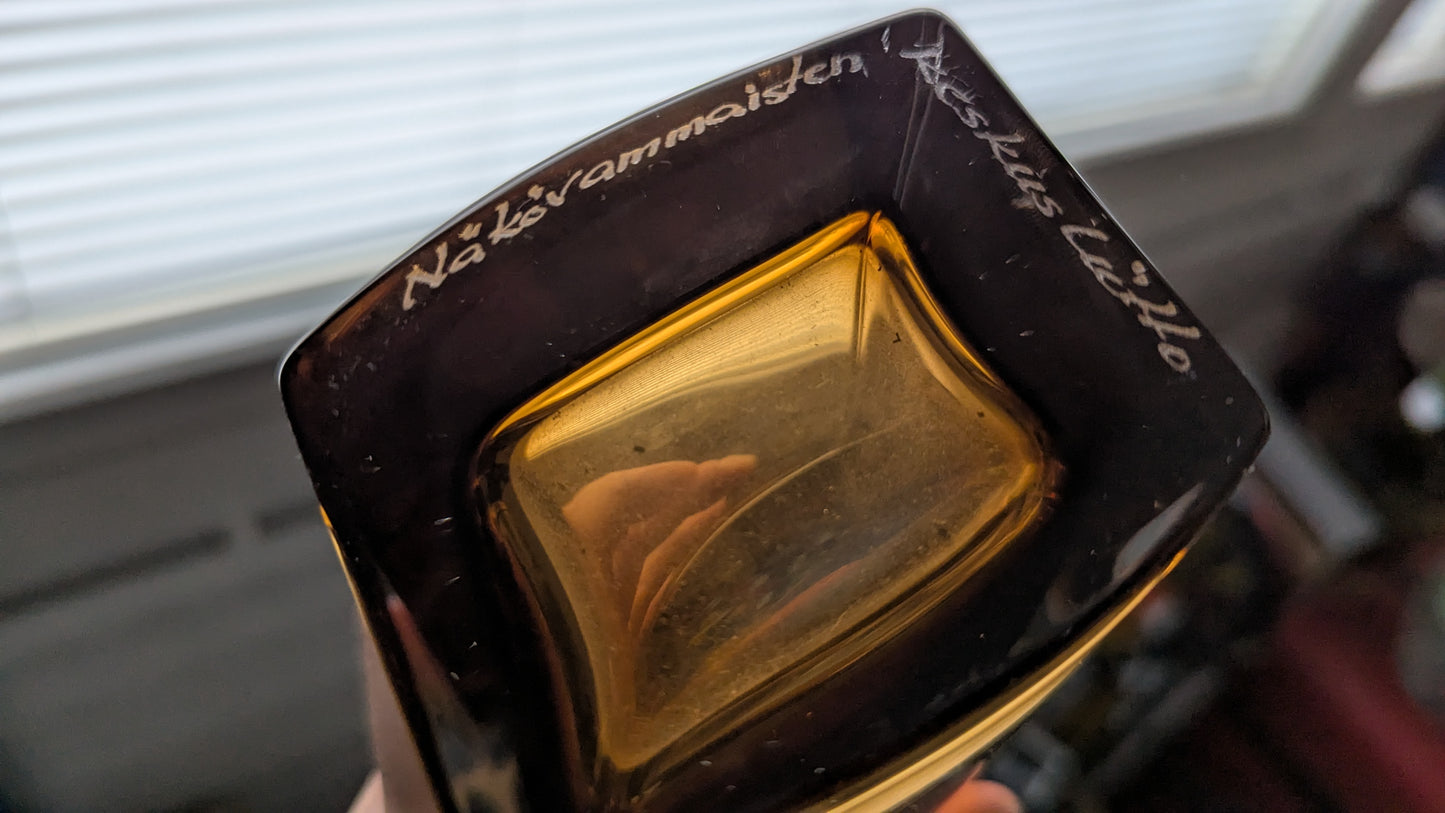 Nuutajärvi Purje Maljakko (1988-1997, Taru Syrjänen)