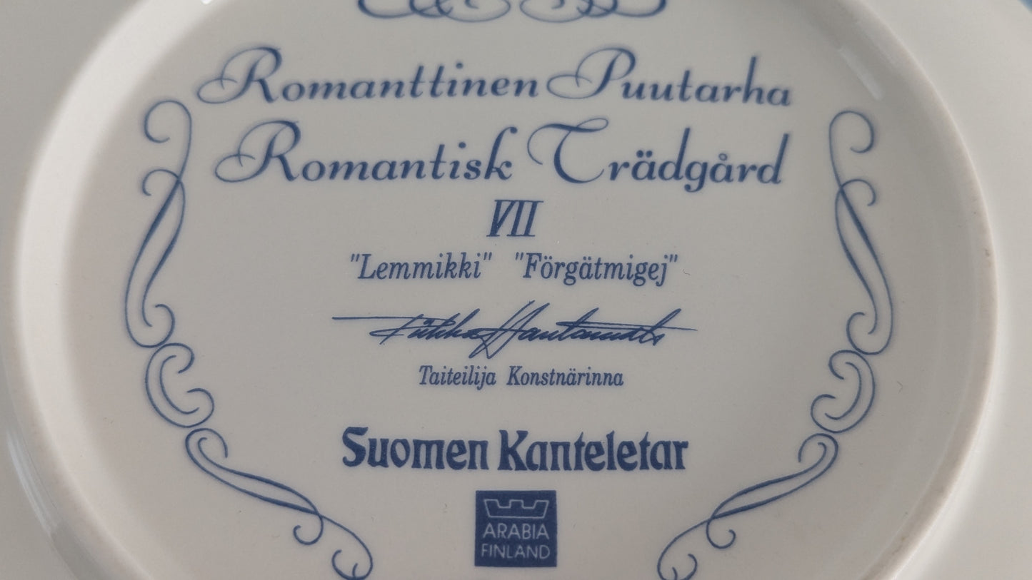 Arabia Romanttinen Puutarha - Lemmikki Seinälautanen (Riikka Hautamäki)