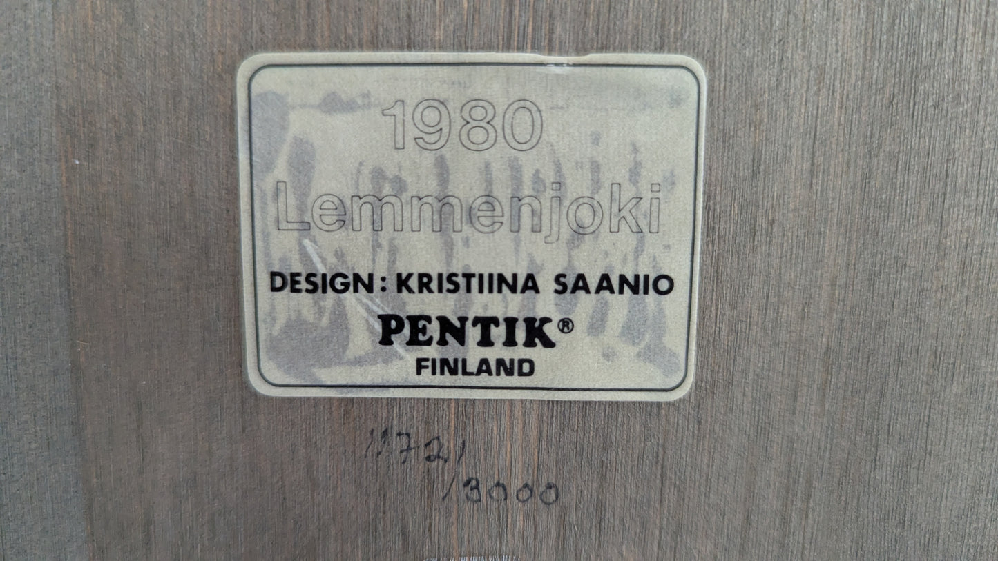 Pentik Lemmenjoki Seinälaatta (1980, 1172/3000, Kristiina Saanio)