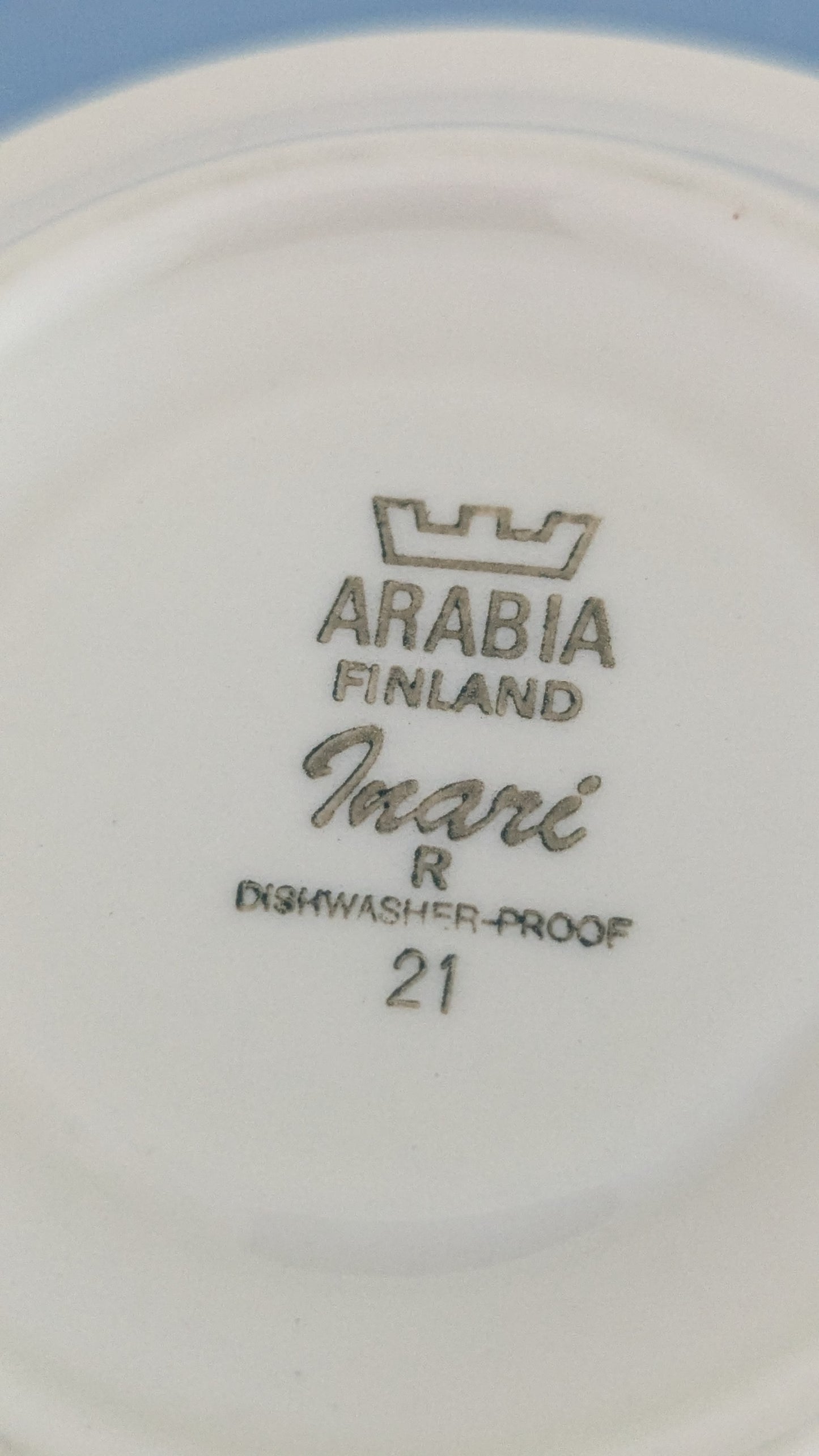 Arabia Inari Kahviastiasto Yhdeksälle Hengelle (18-osainen, 1978-1992, Göran Bäck)