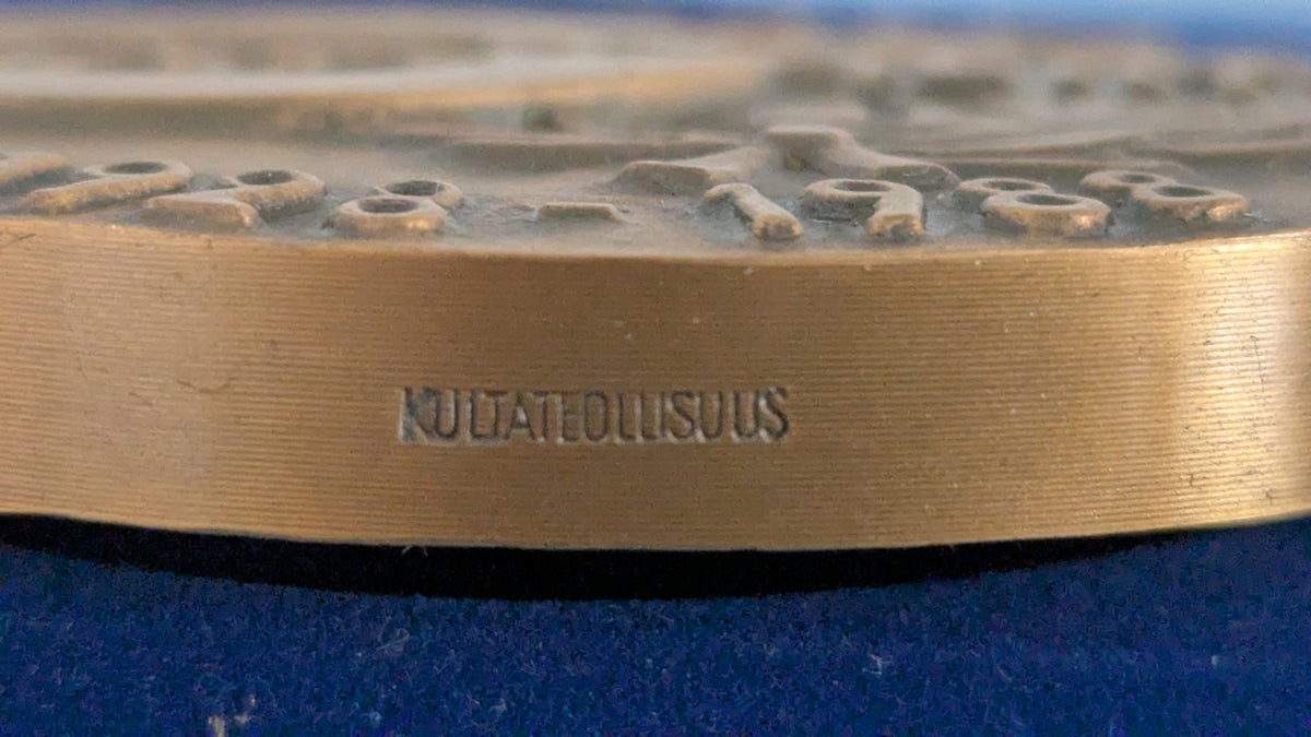 Kultateollisuus - Linja-autoliitto 60-Vuotta Pöytämitali (1988, Pentti Papinaho)
