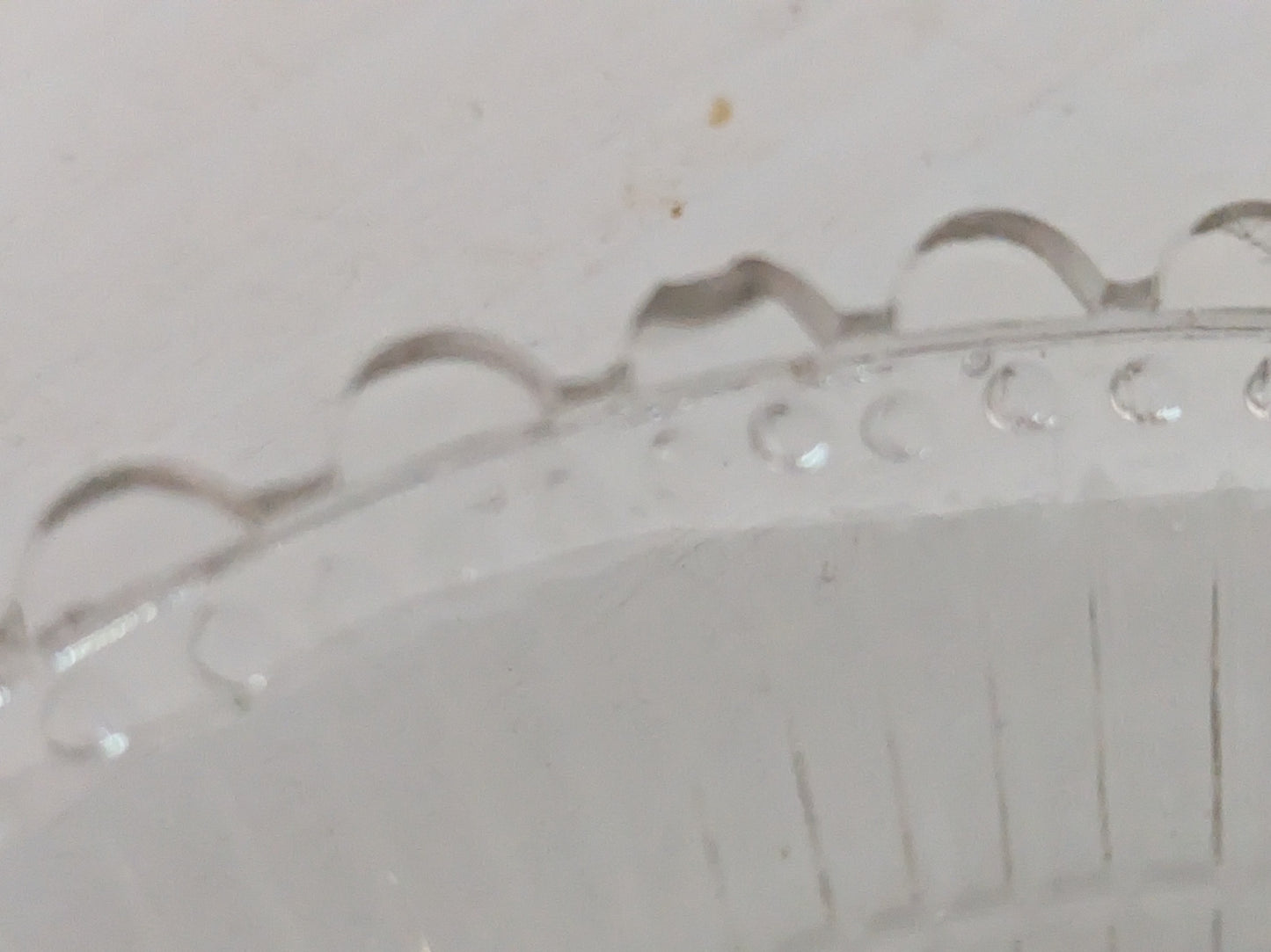 Nuutajärvi 1224 Leivoslautanen / Leipälautanen  (5kpl, 1800-luvun Loppu)