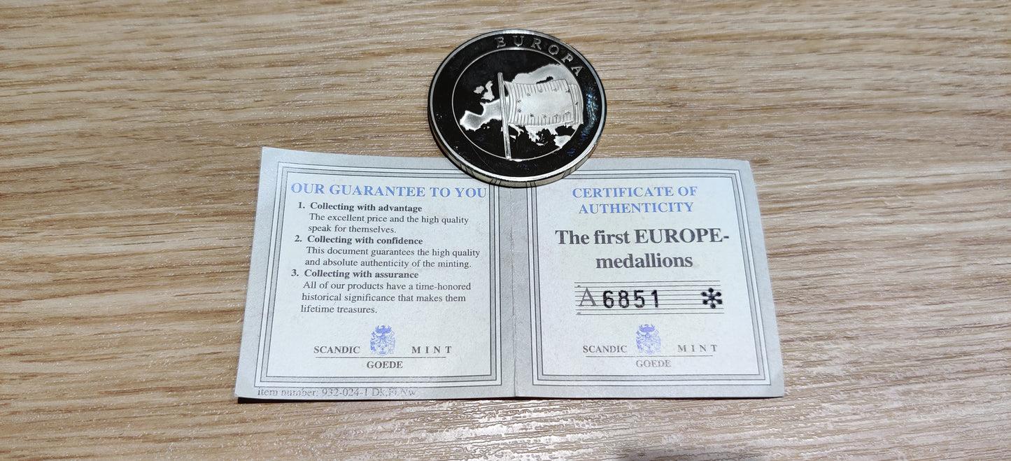 Europa 1999 Medaljongi + Alkuperäiset Materiaalit