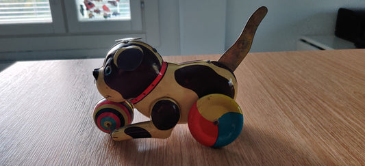 Blic - Peltinen Koira / Push and Go Dog (Made in China)