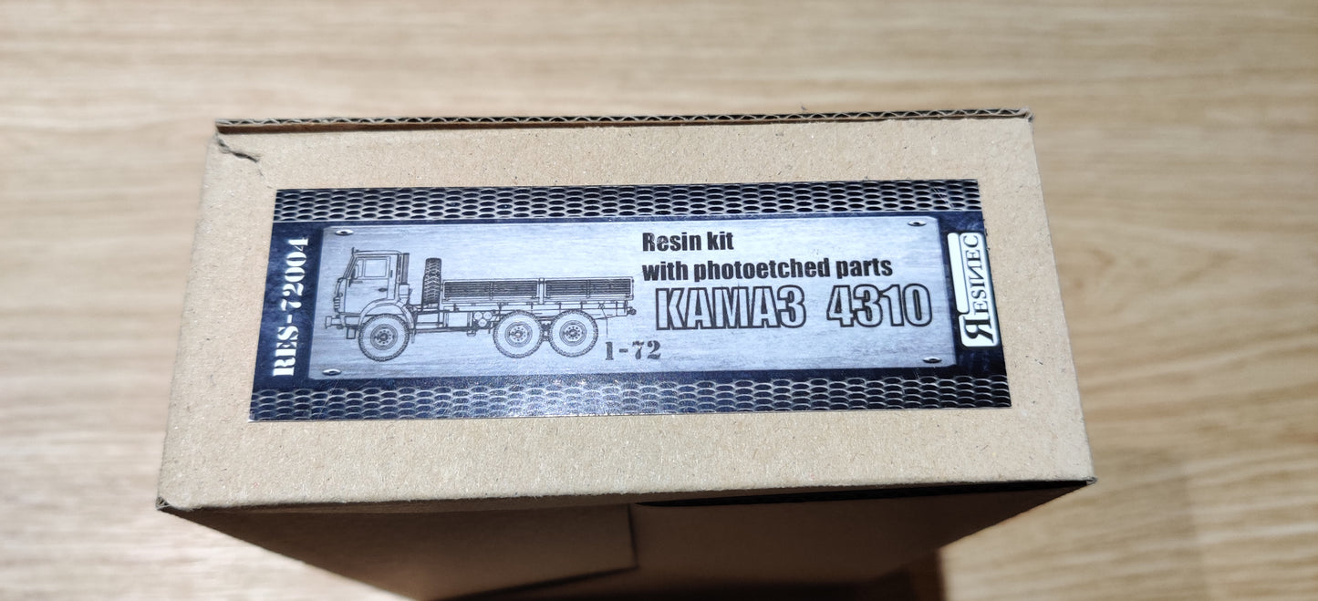 Resinec - KAMAZ-4310 Koottava Pienoismalli