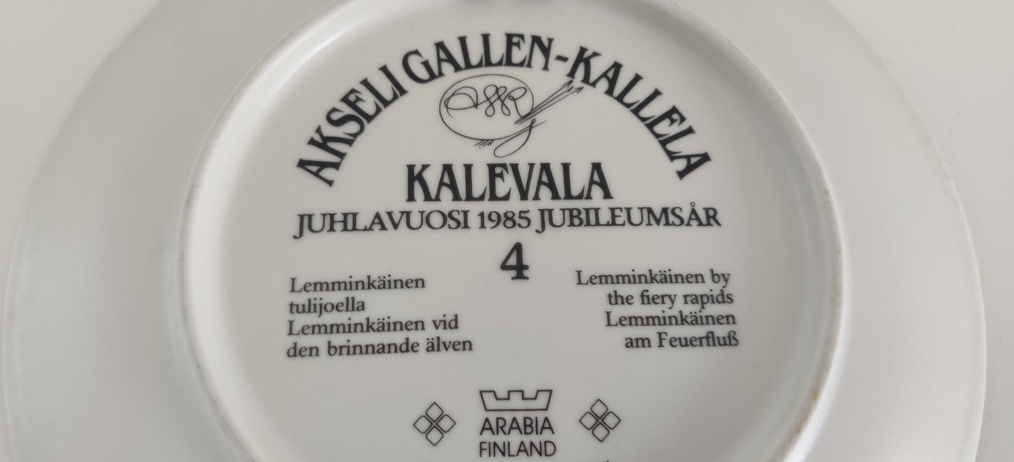 Arabia Lemminkäinen Tulijoella Seinälautanen (1985)