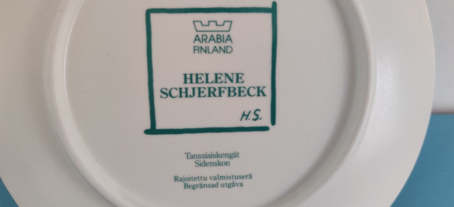 Arabia Tanssikengät Seinälautanen (Helene Schjerfbeck)