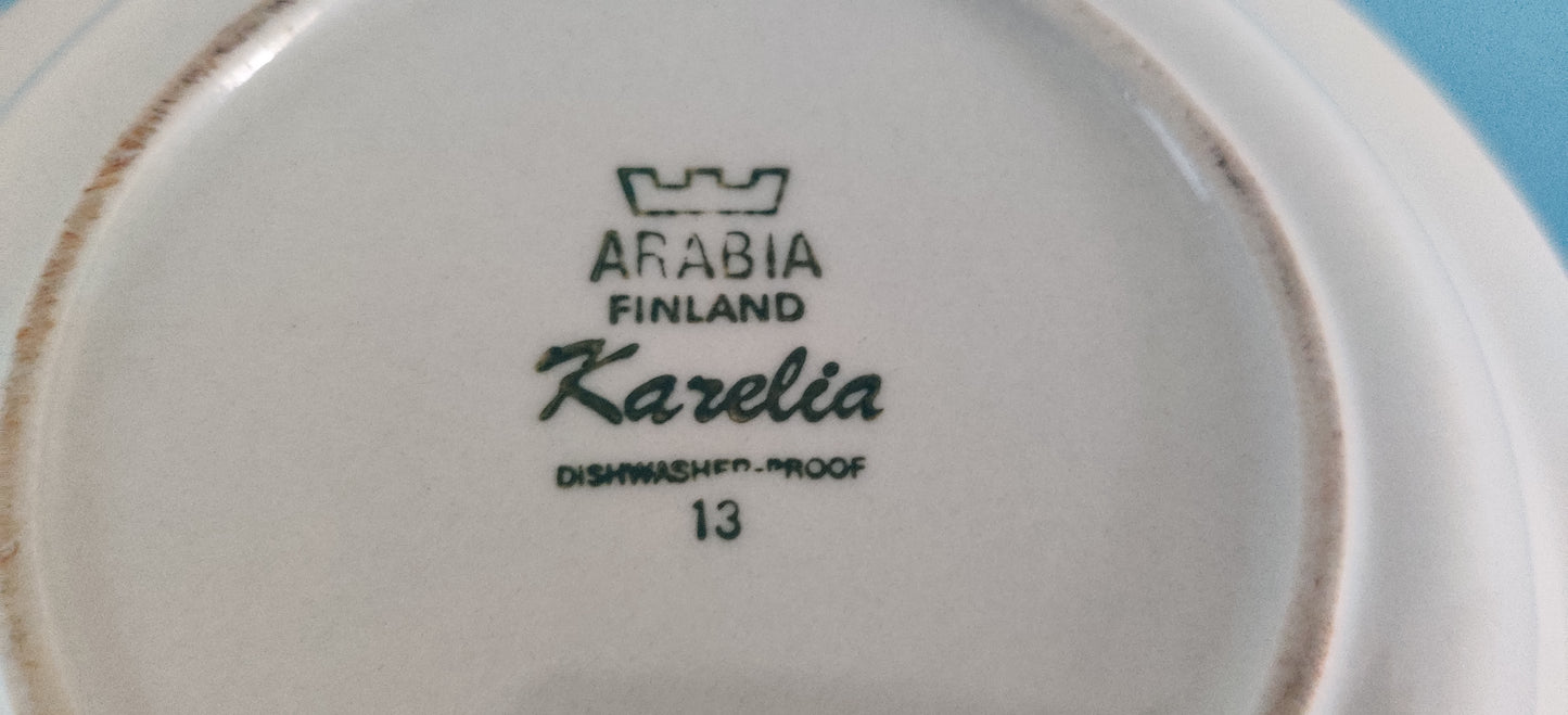 Arabia Karelia Keittolautanen (1970-1986, Anja Jaatinen-Winqvist)