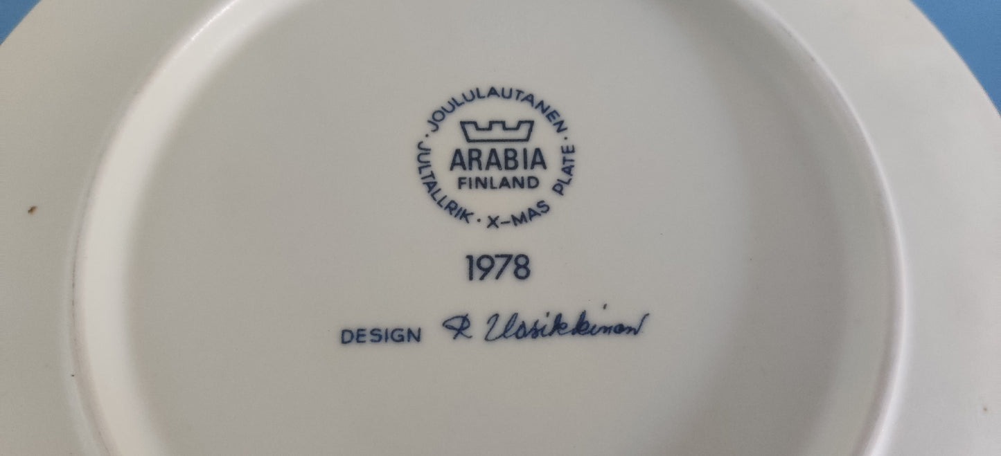 Arabia Joululautanen 1978 (Alk. Paketissa, Raija Uosikkinen)