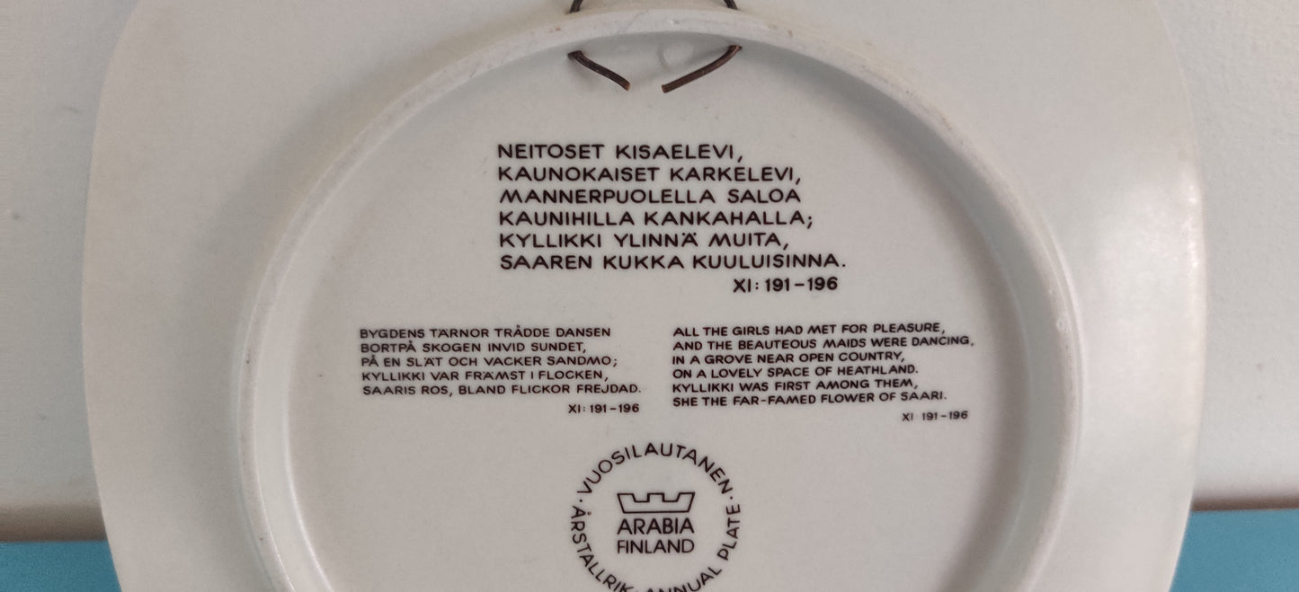 Arabia Kalevala Vuosilautanen 1989 (Raija Uosikkinen)