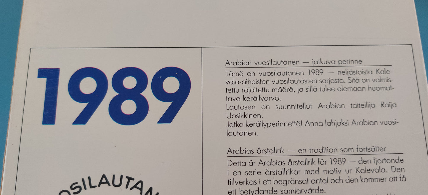 Arabia Kalevala Vuosilautanen 1989 (Alk. Paketissa, Raija Uosikkinen)