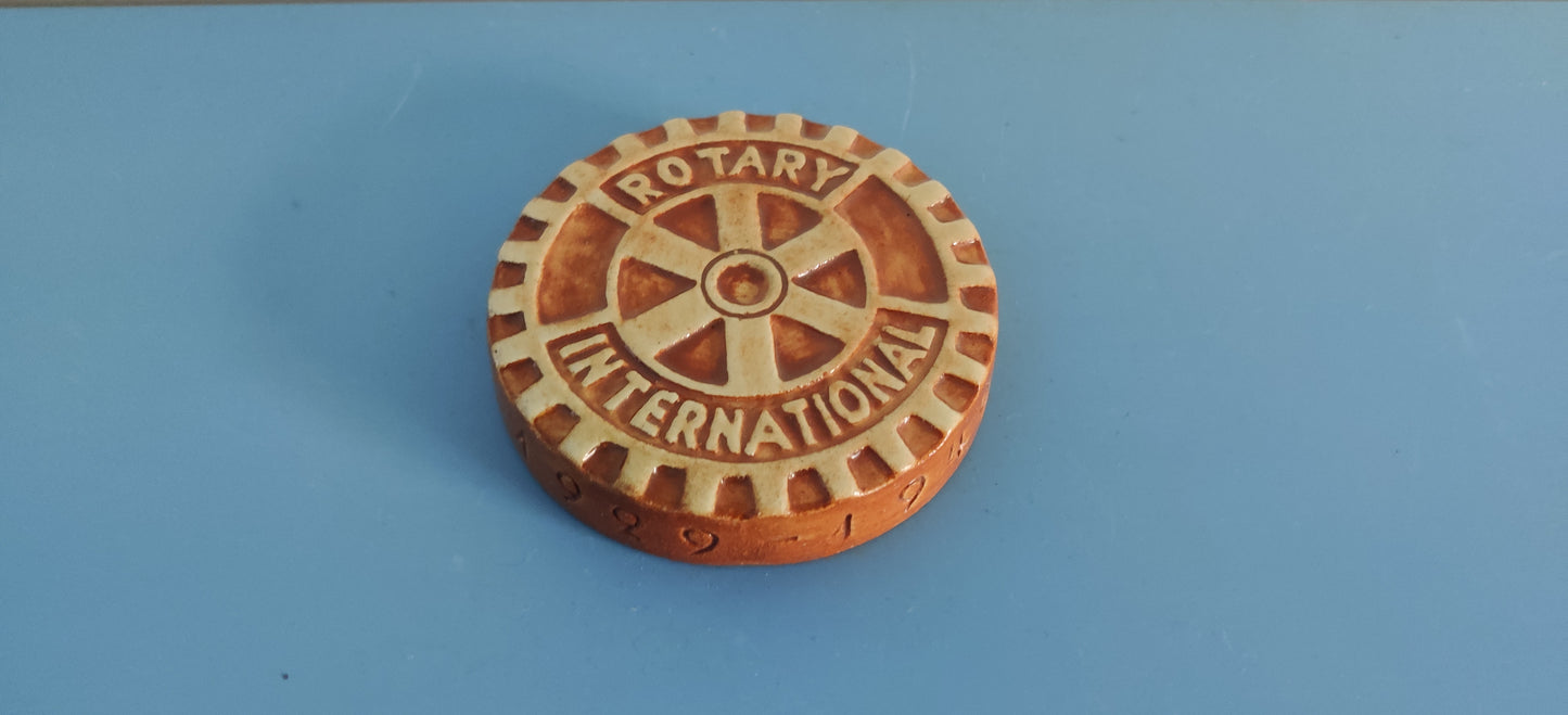 Kupittaan Savi - Rotary International Turku 1929-1949 Muistolaatta (Signeerattu)