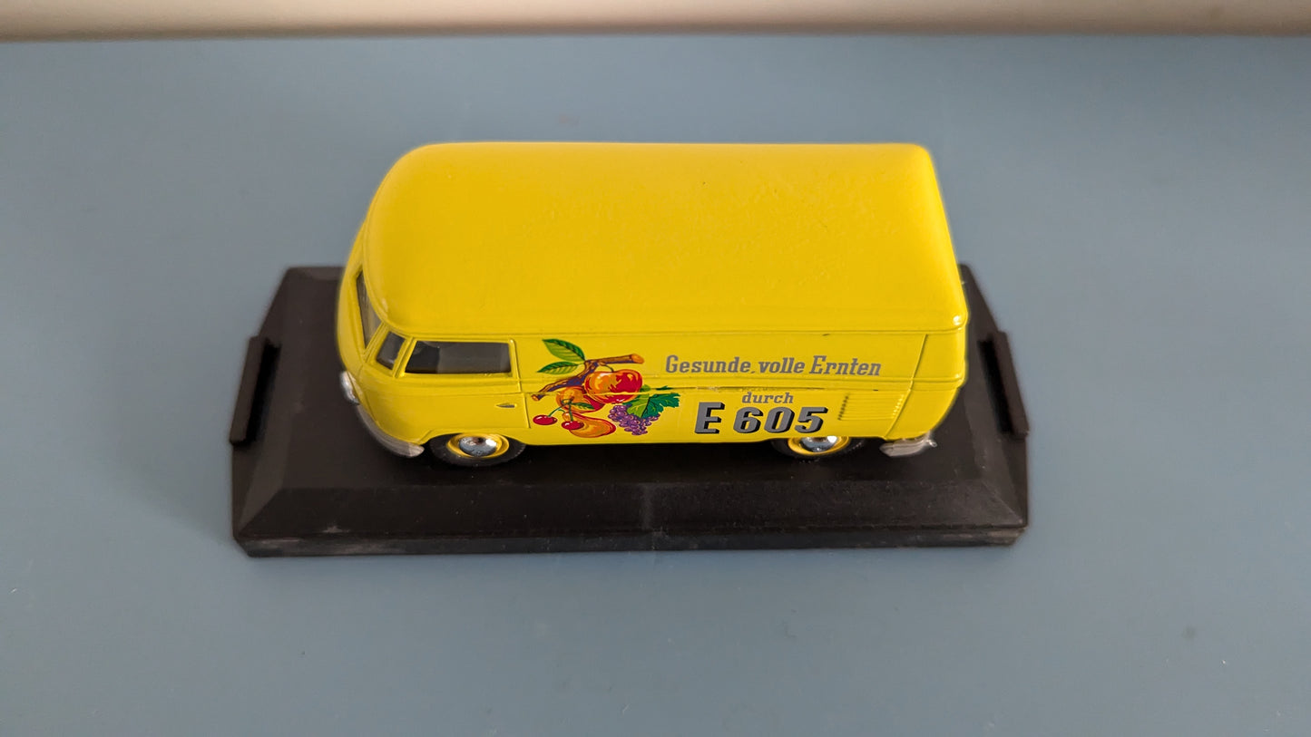 Vitesse - Volkswagen Bulli 1955 / Bayer (Limited Edition, Alk. Paketissa)