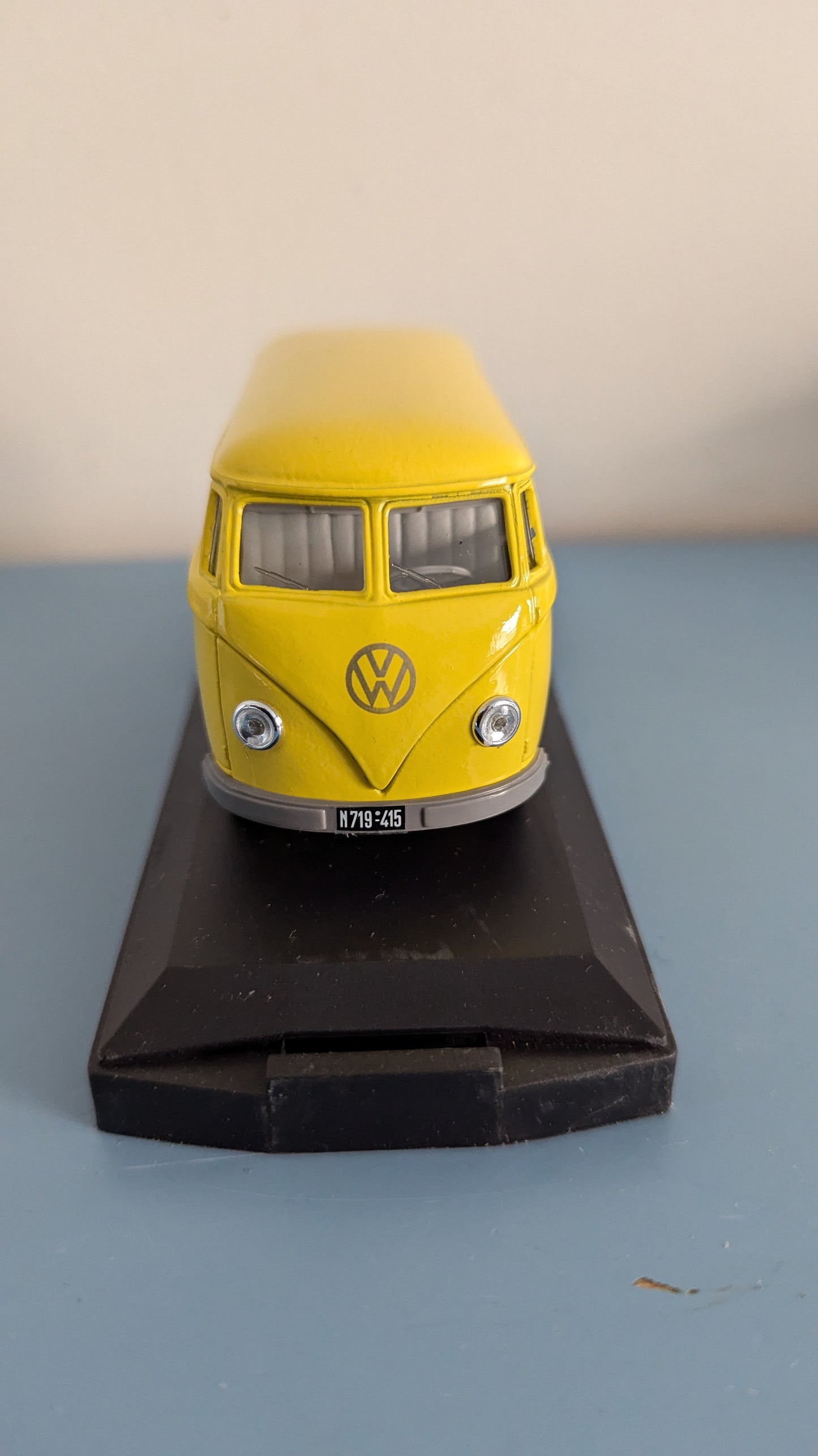 Vitesse - Volkswagen Bulli 1955 / Bayer (Limited Edition, Alk. Paketissa)