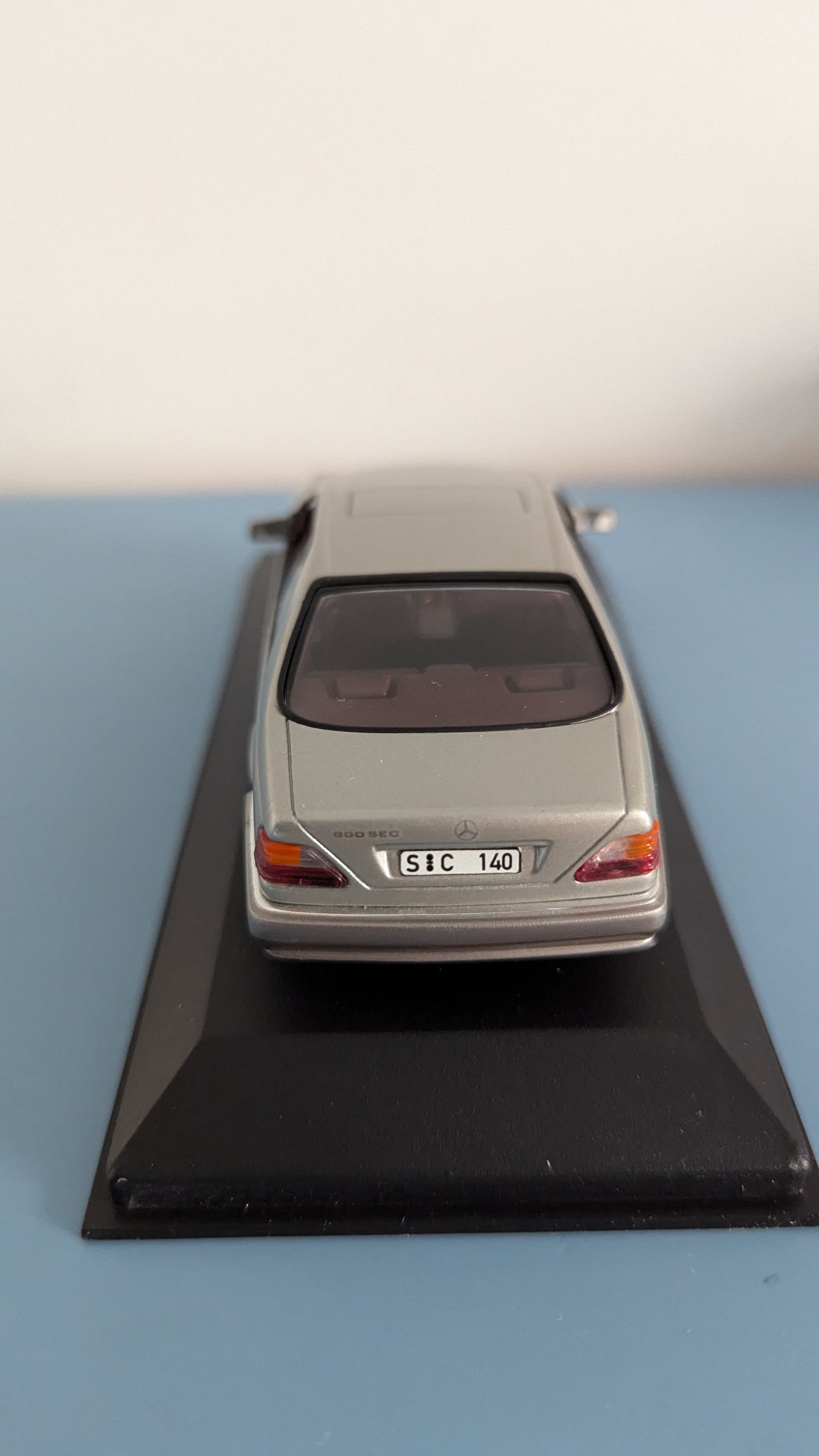 MiniChamps - Mercedes-Benz 600 SEC (Alkuperäisessä Paketissa)