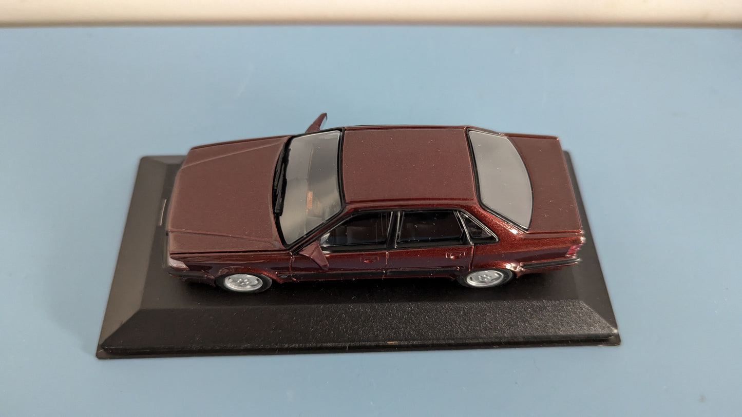 MiniChamps - Audi V8 Quattro Streetcar / Cayenne Met. (Alk. Paketissa)