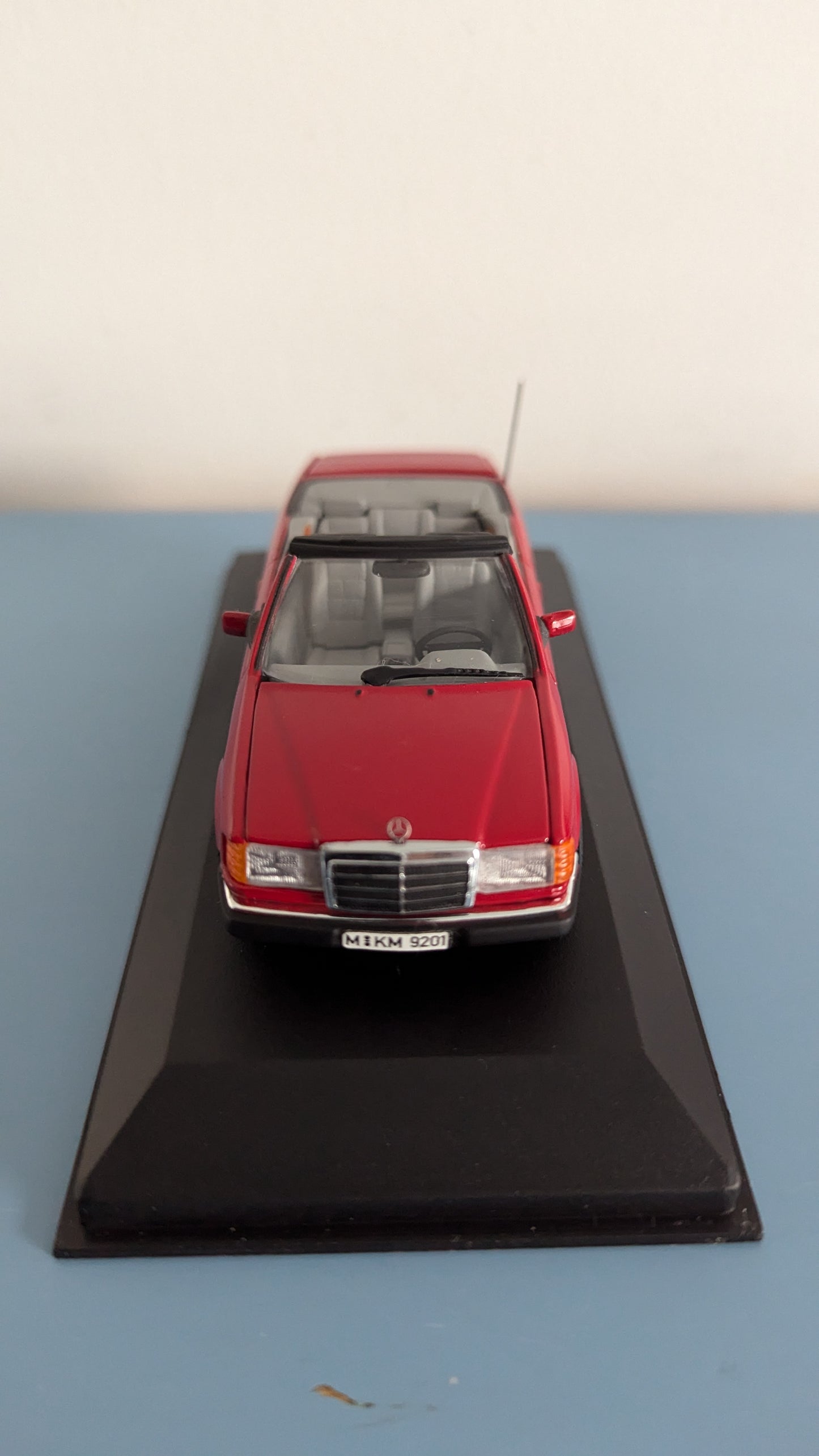 MiniChamps - Mercedes-Benz 300 CE-24 Cabriolet (Alkuperäisessä Paketissa)