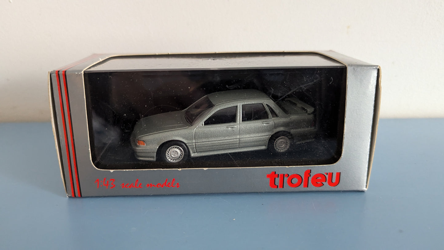 Trofeu - Mitsubishi Galant GTi 16V Roadcar / Metallic Sand (Alk. Paketissa)