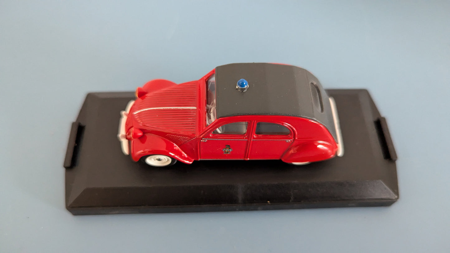 Vitesse - Citroen 2CV 1957 / Pompiers De Paris (Limited Edition, Alk. Paketissa)