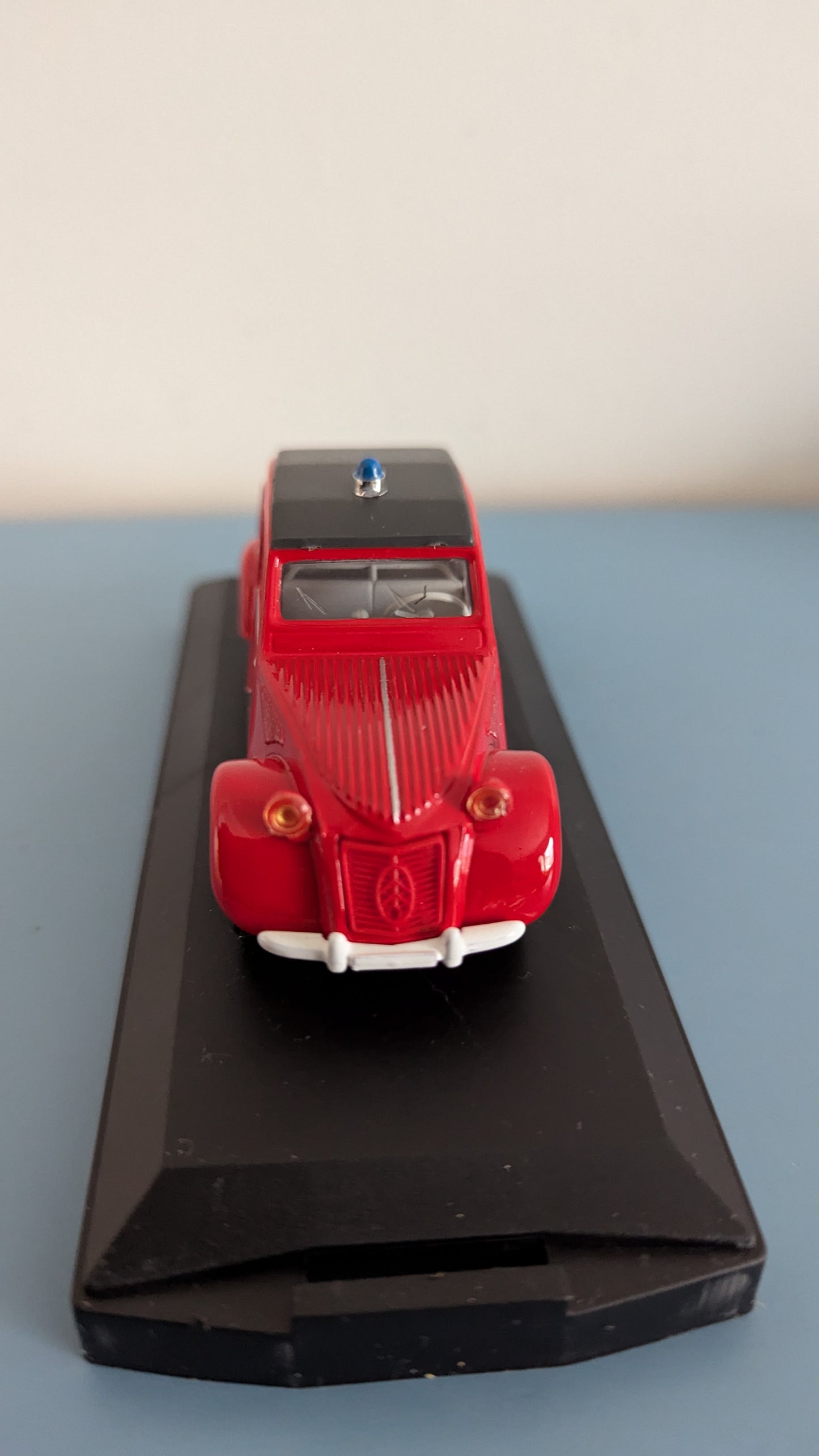 Vitesse - Citroen 2CV 1957 / Pompiers De Paris (Limited Edition, Alk. Paketissa)