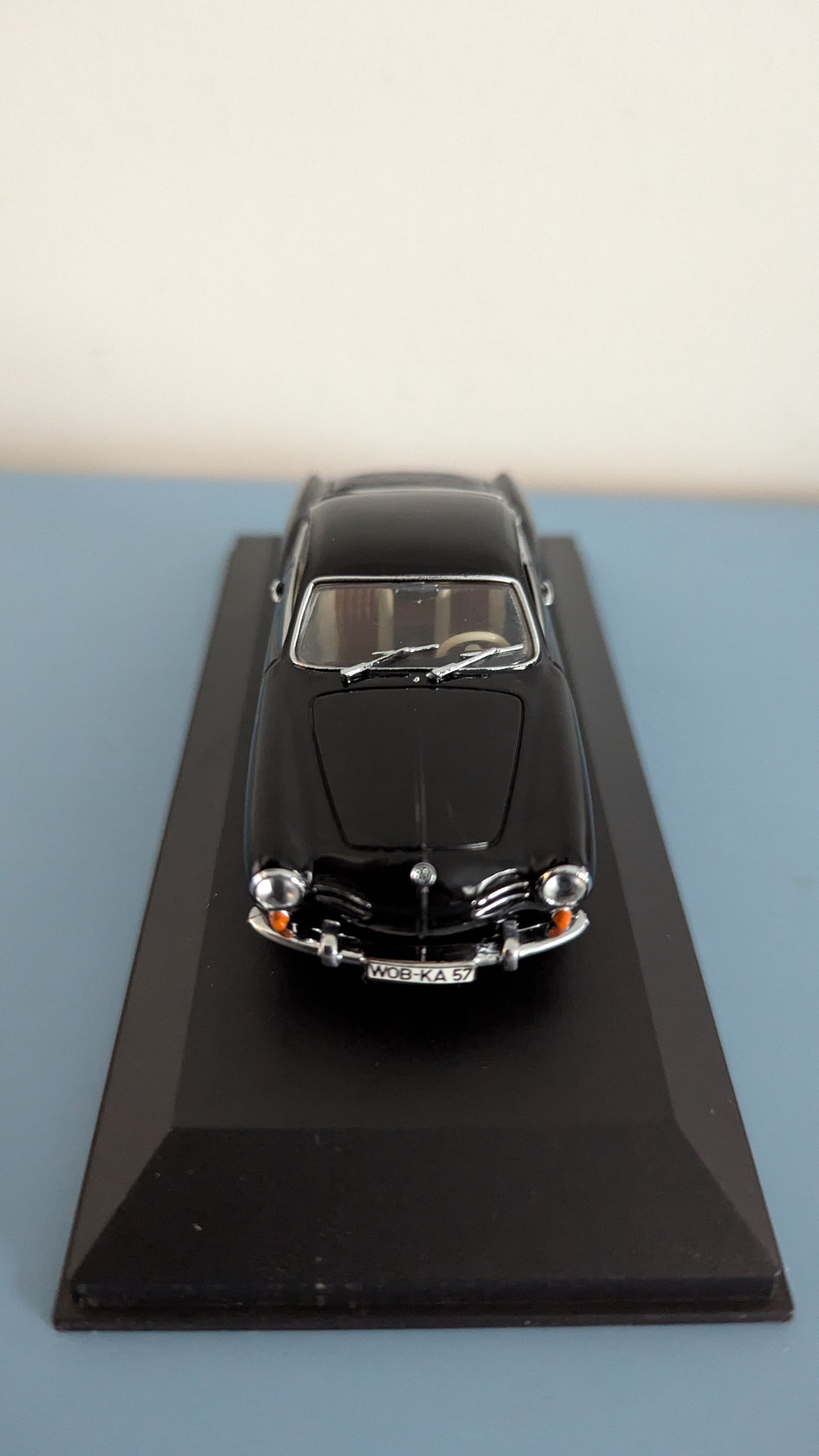 MiniChamps - Karmann Ghia Coupe (Alkuperäisessä Paketissa)