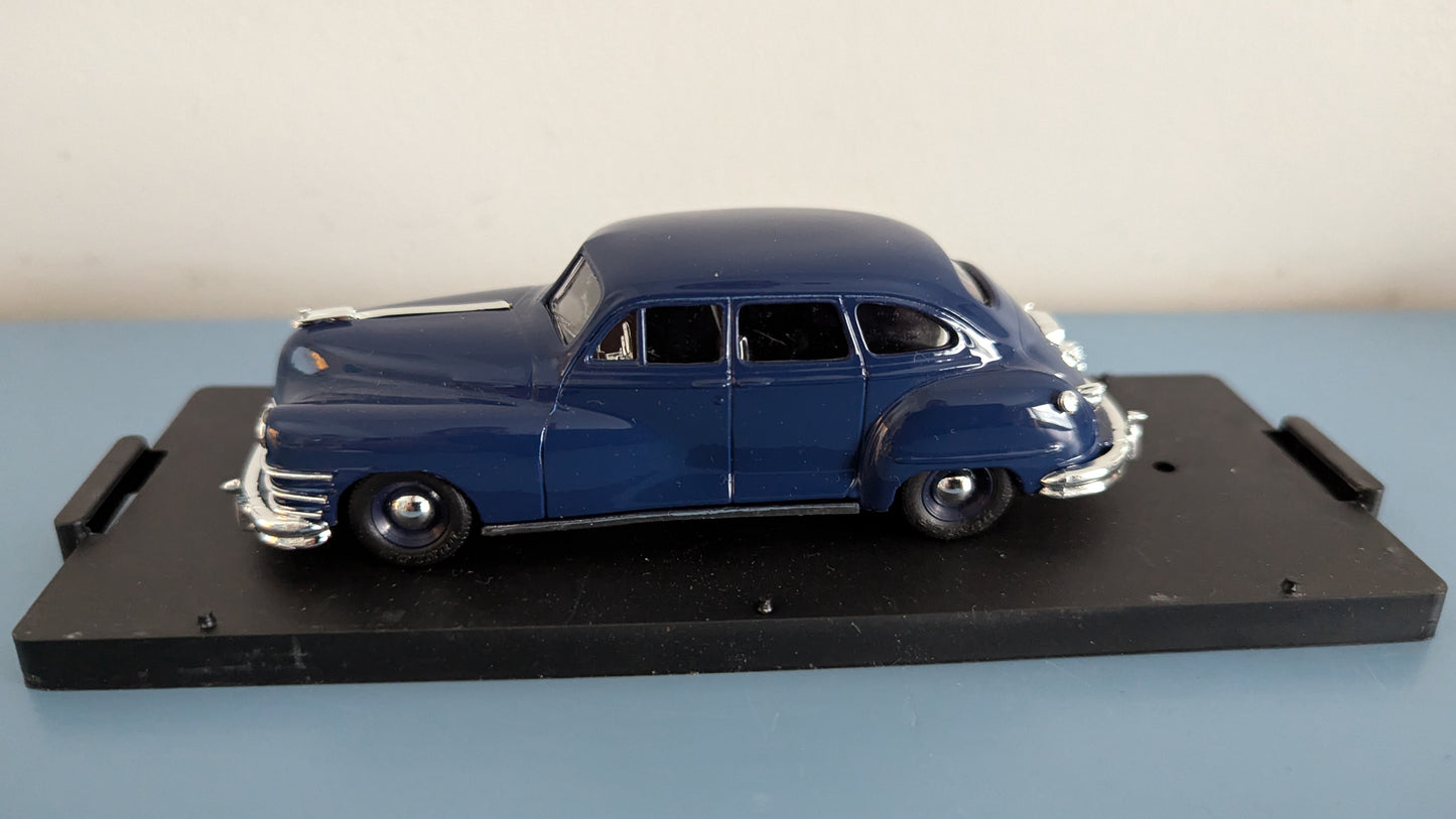 Vitesse - Chrysler Windsor Six Sedan 1947 (Alkuperäisessä Paketissa)