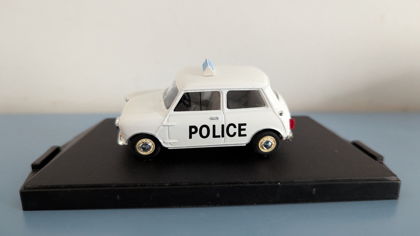 Vitesse - Morris Mini Minor 1960 / Metropolitan Police (Limited Edition, Alk. Paketissa)