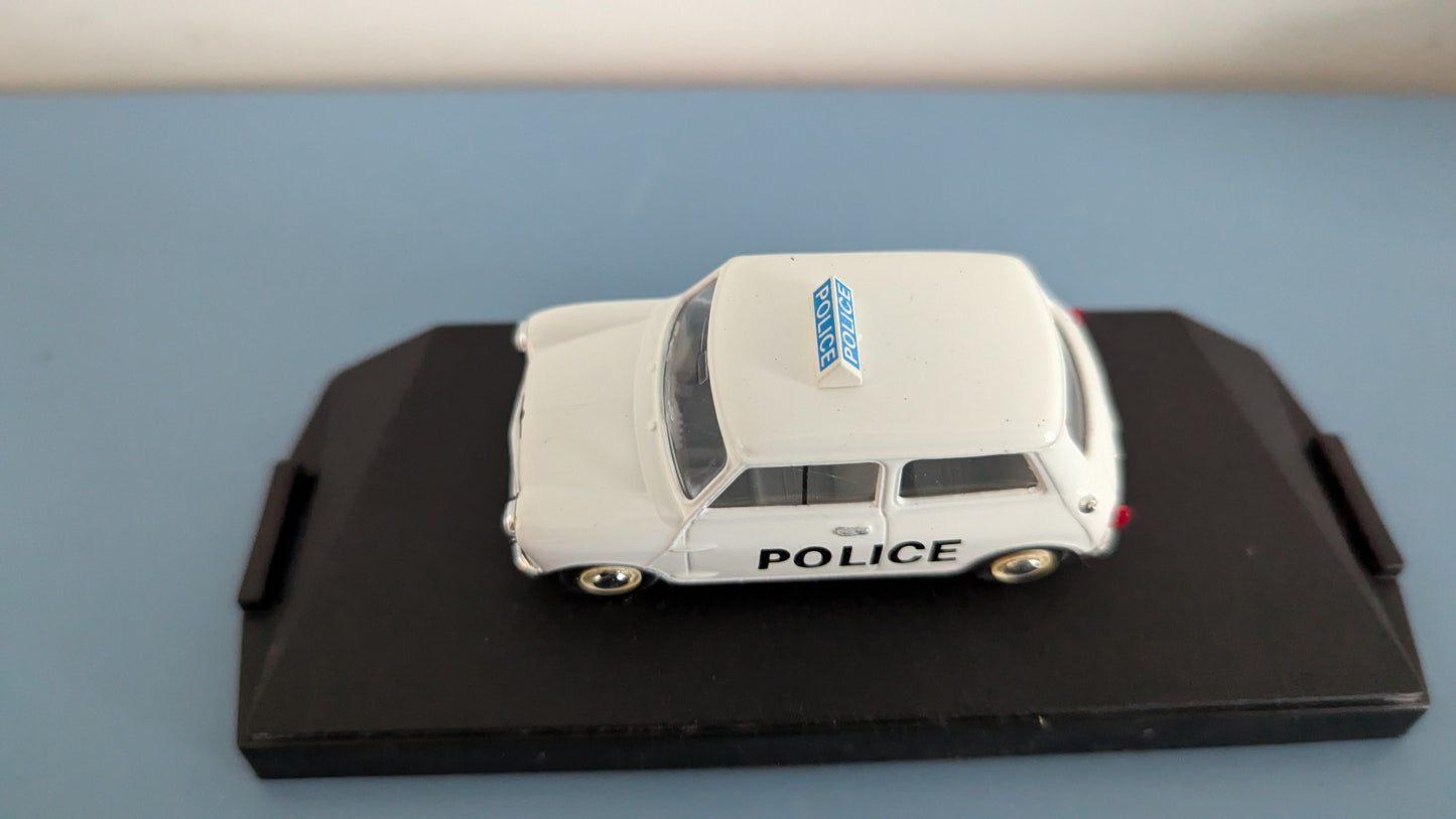 Vitesse - Morris Mini Minor 1960 / Metropolitan Police (Limited Edition, Alk. Paketissa)