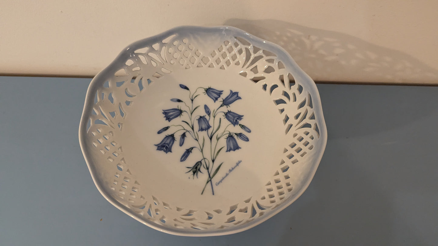 Christineholm Kesäkukat - Kissankello Jalallinen Tarjoilumalja