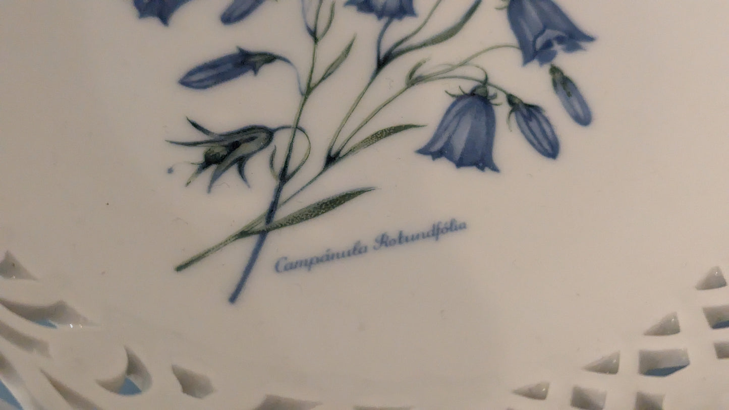 Christineholm Kesäkukat - Kissankello Jalallinen Tarjoilumalja