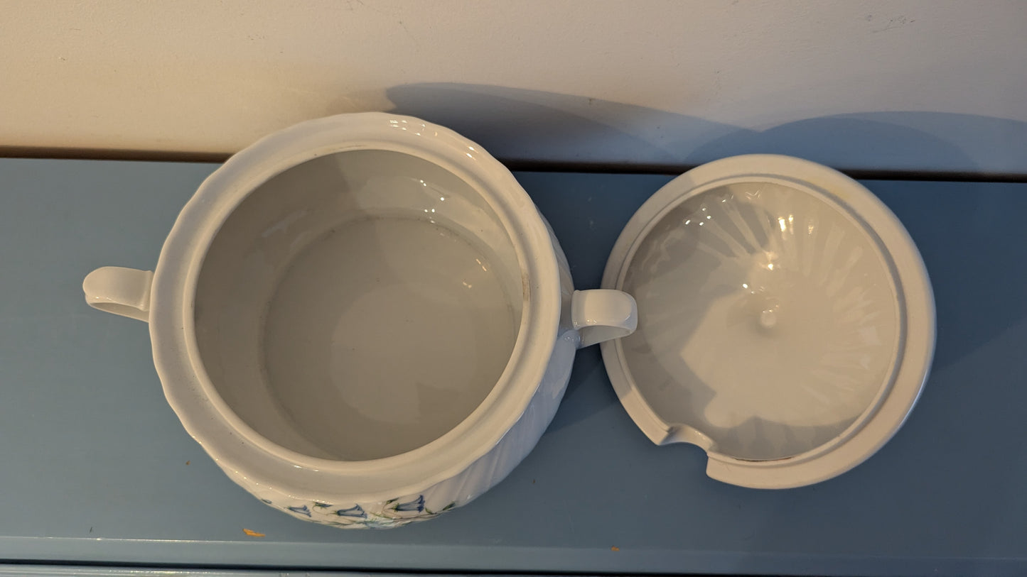 Christineholm Kesäkukat - Kissankello Terriini / Soppakulho / Kiisselikulho