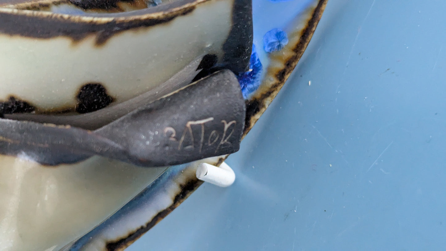 Bator - Keraaminen Reliefi / Seinäkoriste (Signeerattu)