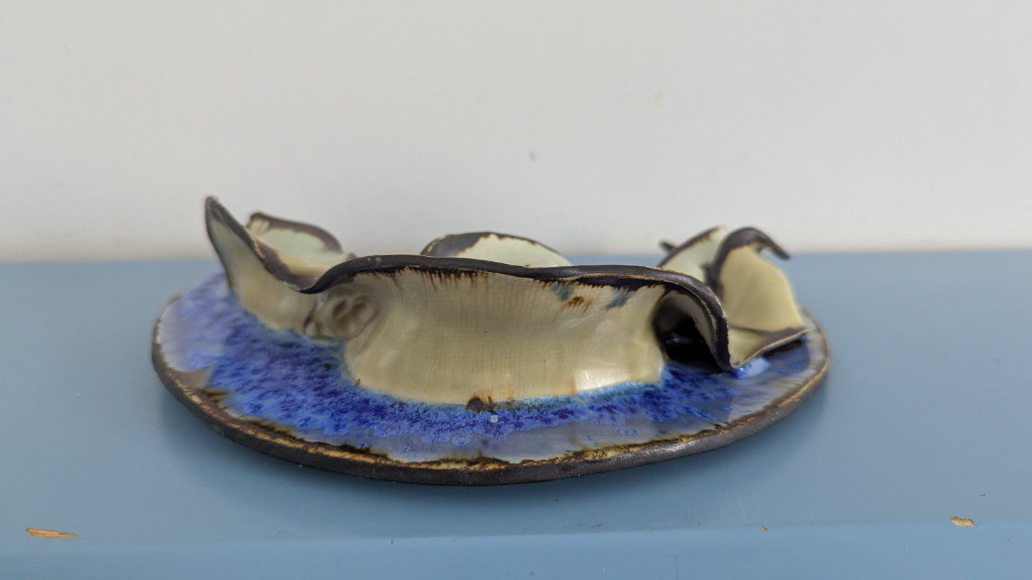 Bator - Keraaminen Reliefi / Seinäkoriste (Signeerattu)