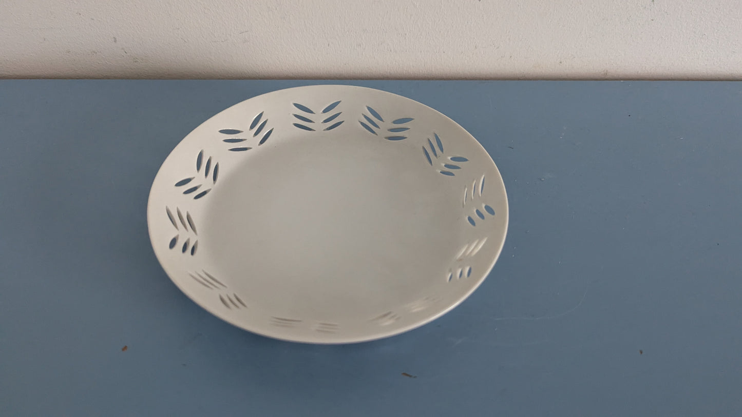 Arabia Oksa Riisiposliini Leivoslautanen (1950-1974, Friedl Holzer-Kjellberg)