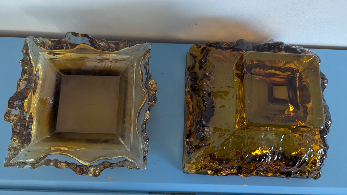 Kumela - Kaksiosainen Malja (Paino: 4338g, Signeerattu, Eino Wänni)