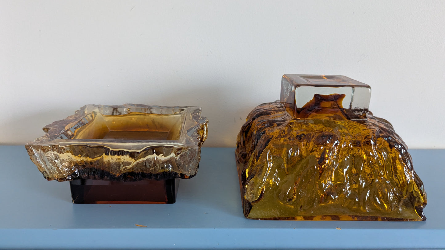 Kumela - Kaksiosainen Malja (Paino: 4338g, Signeerattu, Eino Wänni)