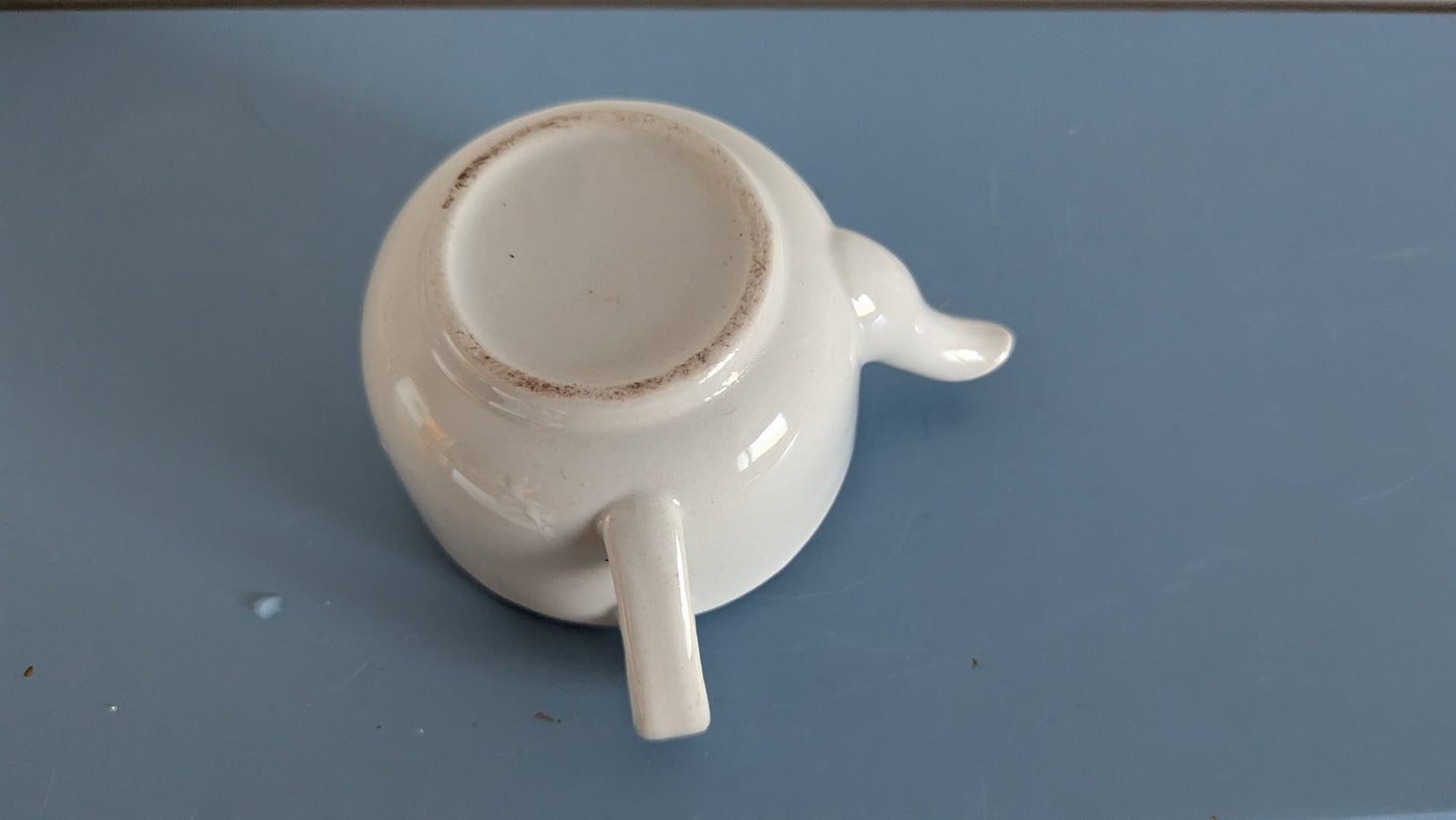 Arabia - Sairaansyöttökannu (1940-1970-luku)