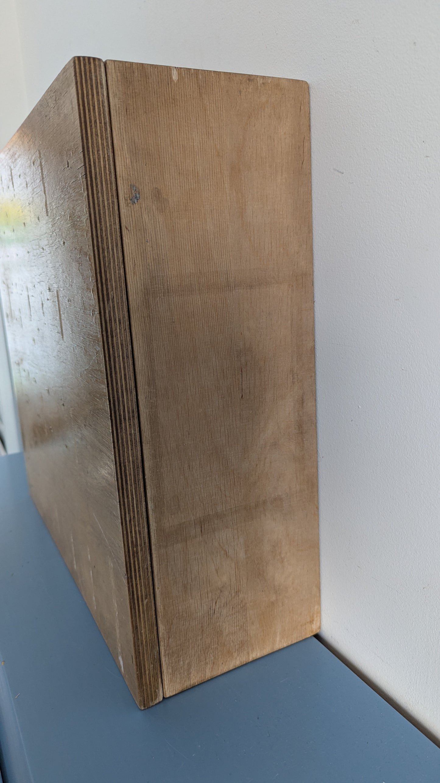 Puinen Lokerikko / Lokerikkokaappi (28-lokerikkoa)