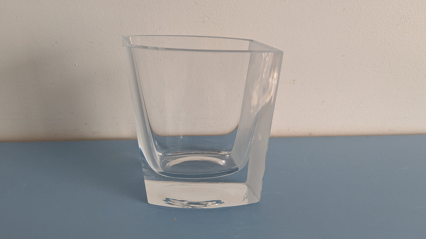 Nuutajärvi Purje Maljakko (1988-1997, Taru Syrjänen)