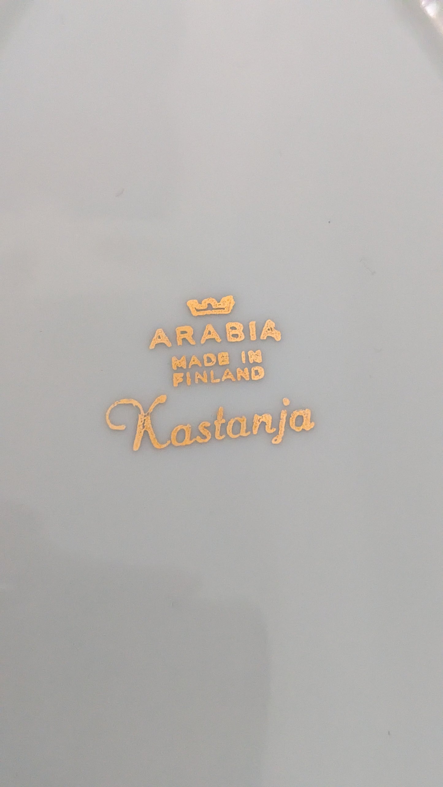 Arabia Kastanja Tarjoilulautanen (1956-1958, Raija Uosikkinen)