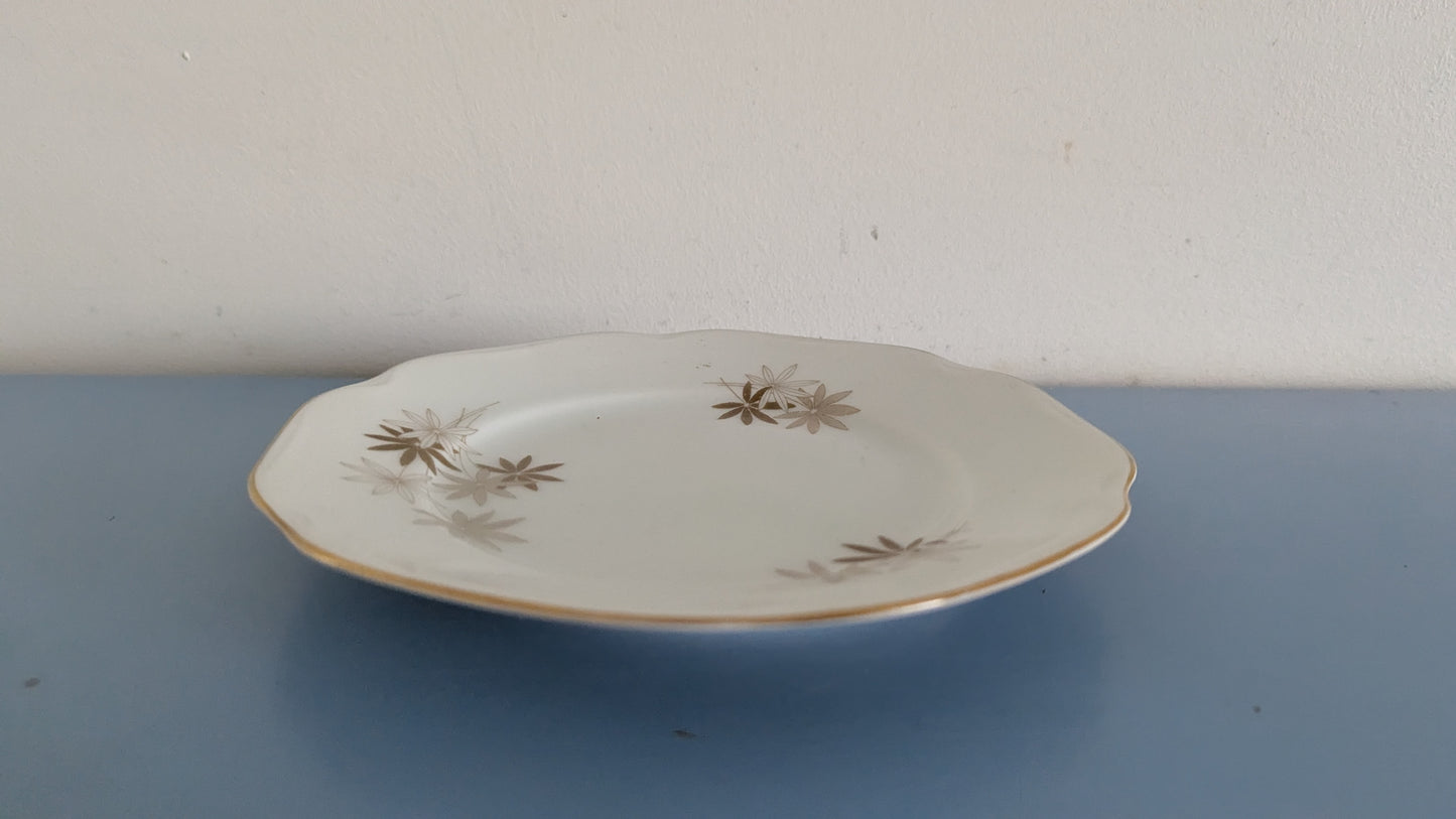 Arabia Kastanja Laivoslautanen / Leipälautanen (1956-1958, Raija Uosikkinen)