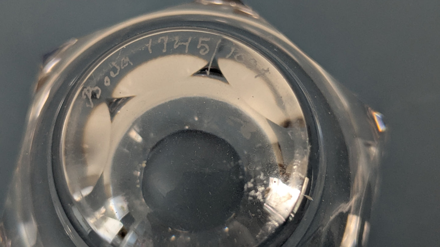 Kosta Boda - Kuvioetsattu Kristallinen Tuikkukippo (1745/1001)